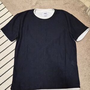 Zara Men's Navy Blue T-Shirt
